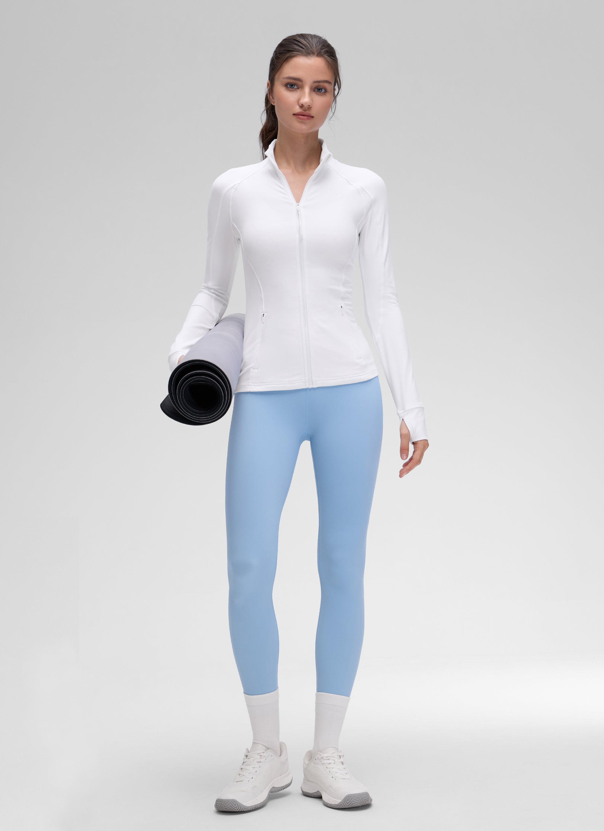 CRZ YOGA - بلوزات يوغا نسائية بقصة ضيقة من قماش Butterluxe بسحاب Butterluxe وأكمام طويلة - أبيض