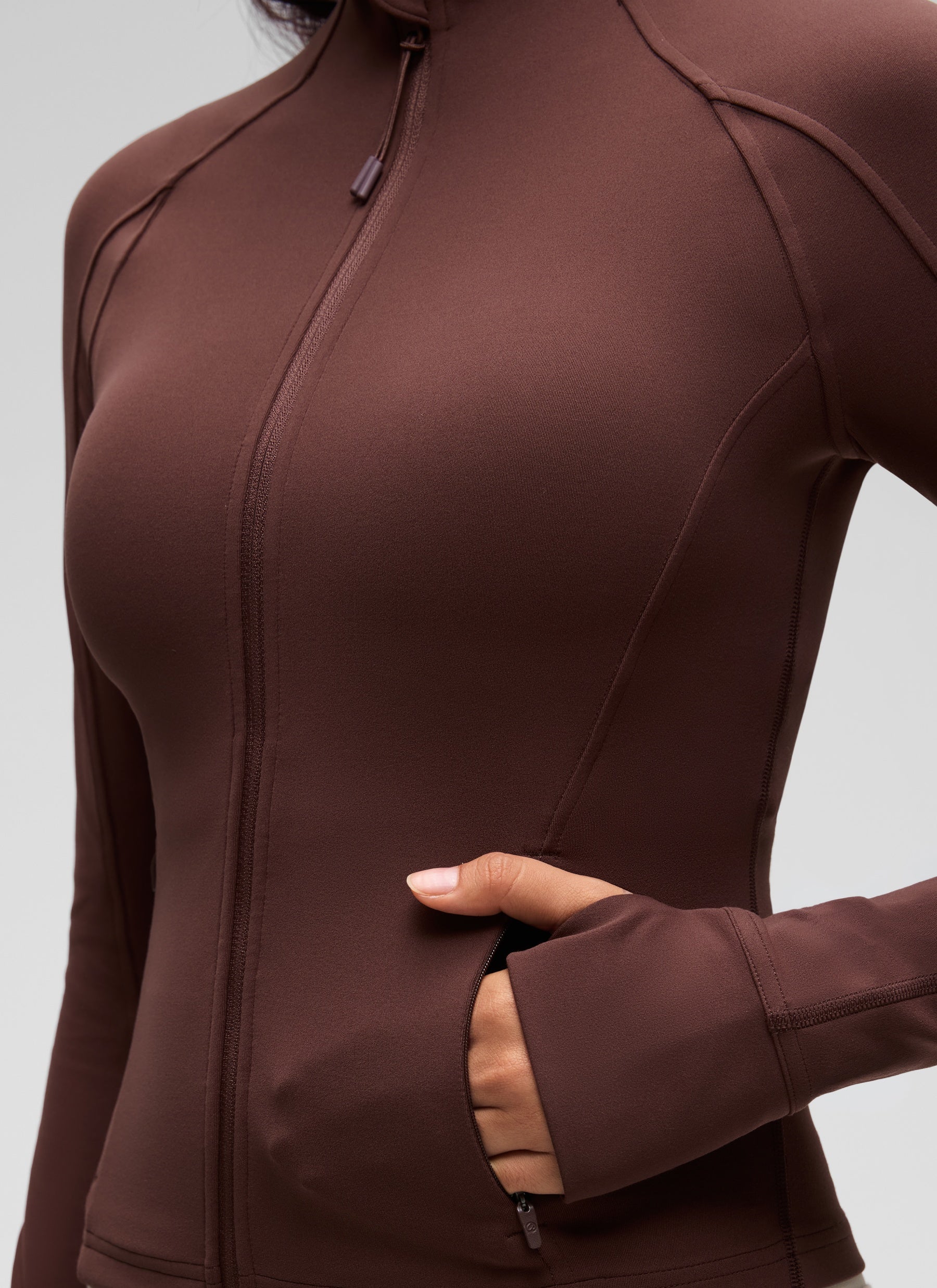 جاكيتات CRZ YOGA النسائية Butterluxe بسحاب كامل قصيرة مع جيوب للملابس الخارجية باللون الرمادي الداكن
